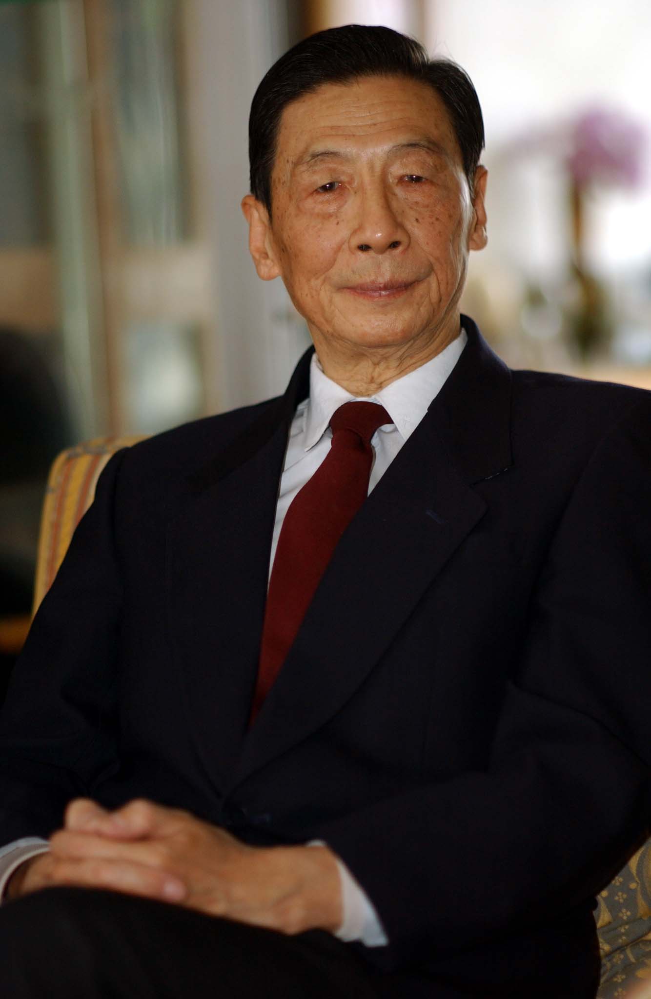 中國四大經(jīng)濟(jì)學(xué)家之一茅于軾教授于11月26號在廣州參加經(jīng)濟(jì)論壇
