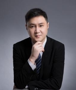 九段支行長